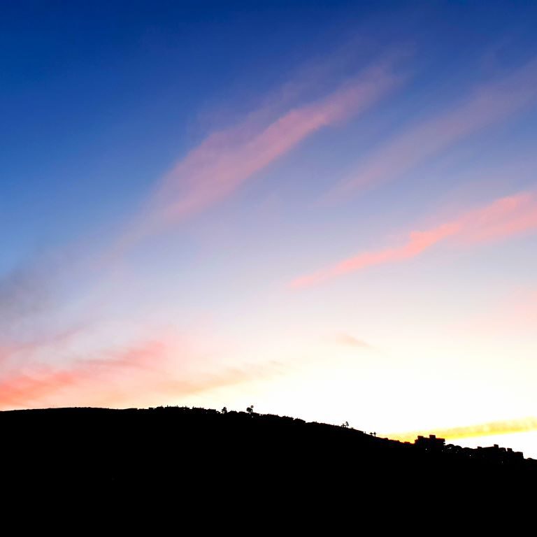 What are the Clouds trying to tell us ?! Cirrus Clouds from West to East...not a Beast ?! Cirrus Clouds from East to West...not the Best ?!