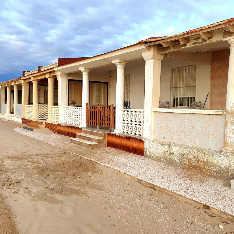 Which Door would you prefeR ?